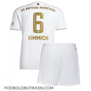 Bayern Munich Joshua Kimmich #6 Udebanetrøje Børn 2022-23 Kortærmet (+ Korte bukser)